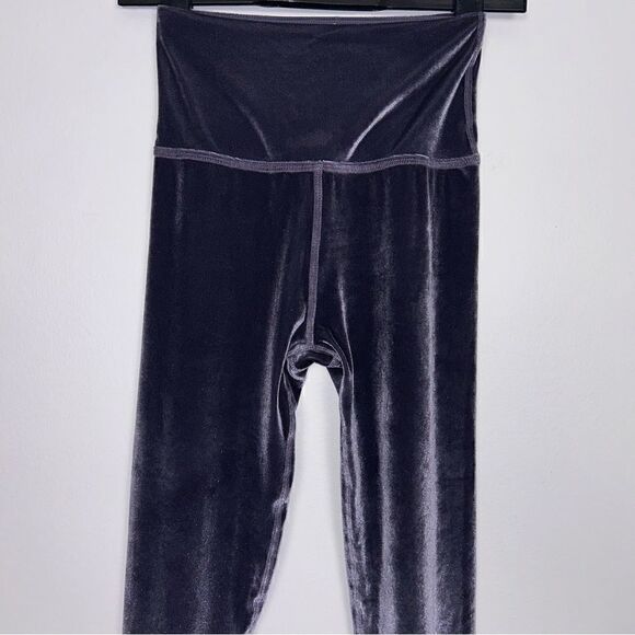Beyond Yoga Velvet Motion High Waisted Midi Legging - Picture 4 of 11